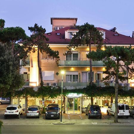 Hotel Mimosa Lignano Sabbiadoro Zewnętrze zdjęcie