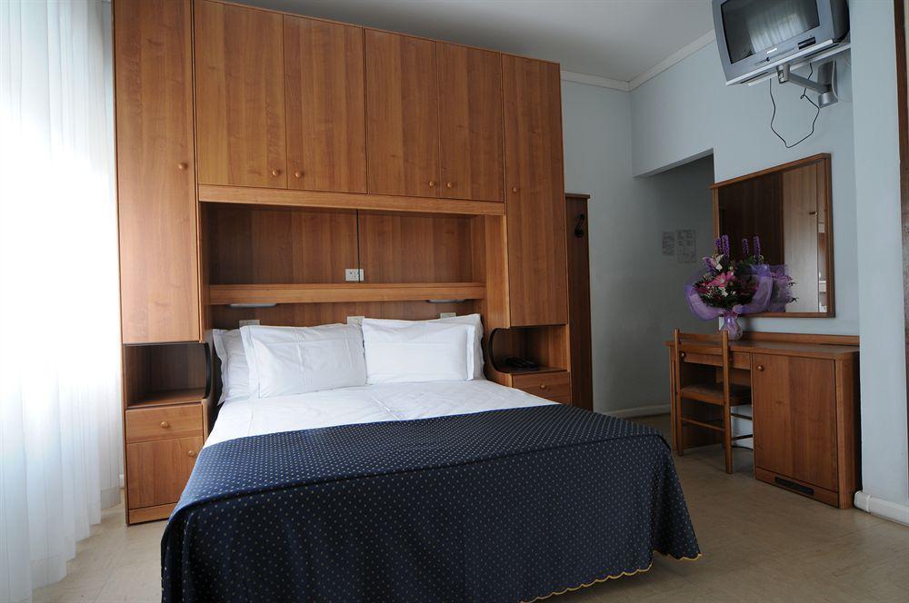 Hotel Mimosa Lignano Sabbiadoro Zewnętrze zdjęcie