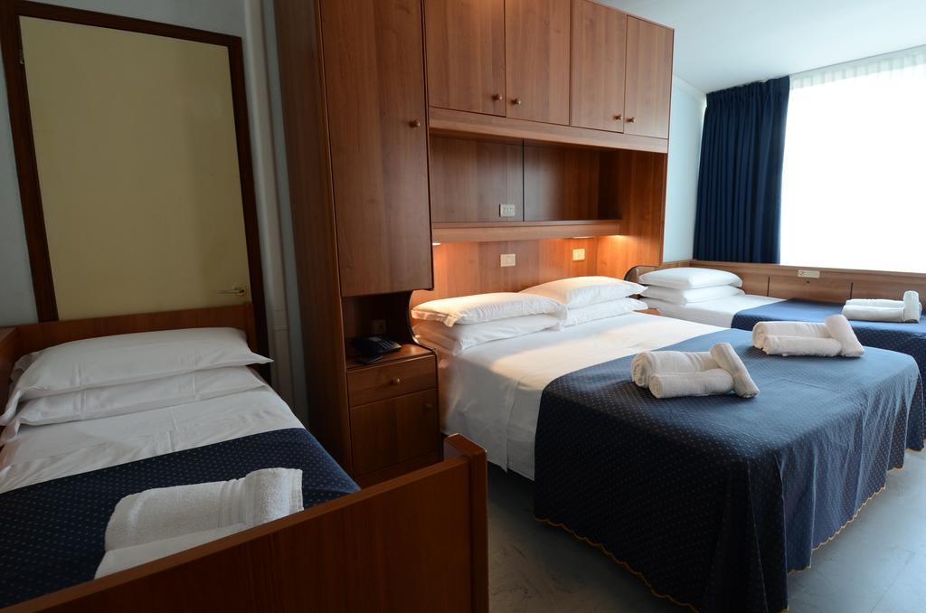 Hotel Mimosa Lignano Sabbiadoro Zewnętrze zdjęcie