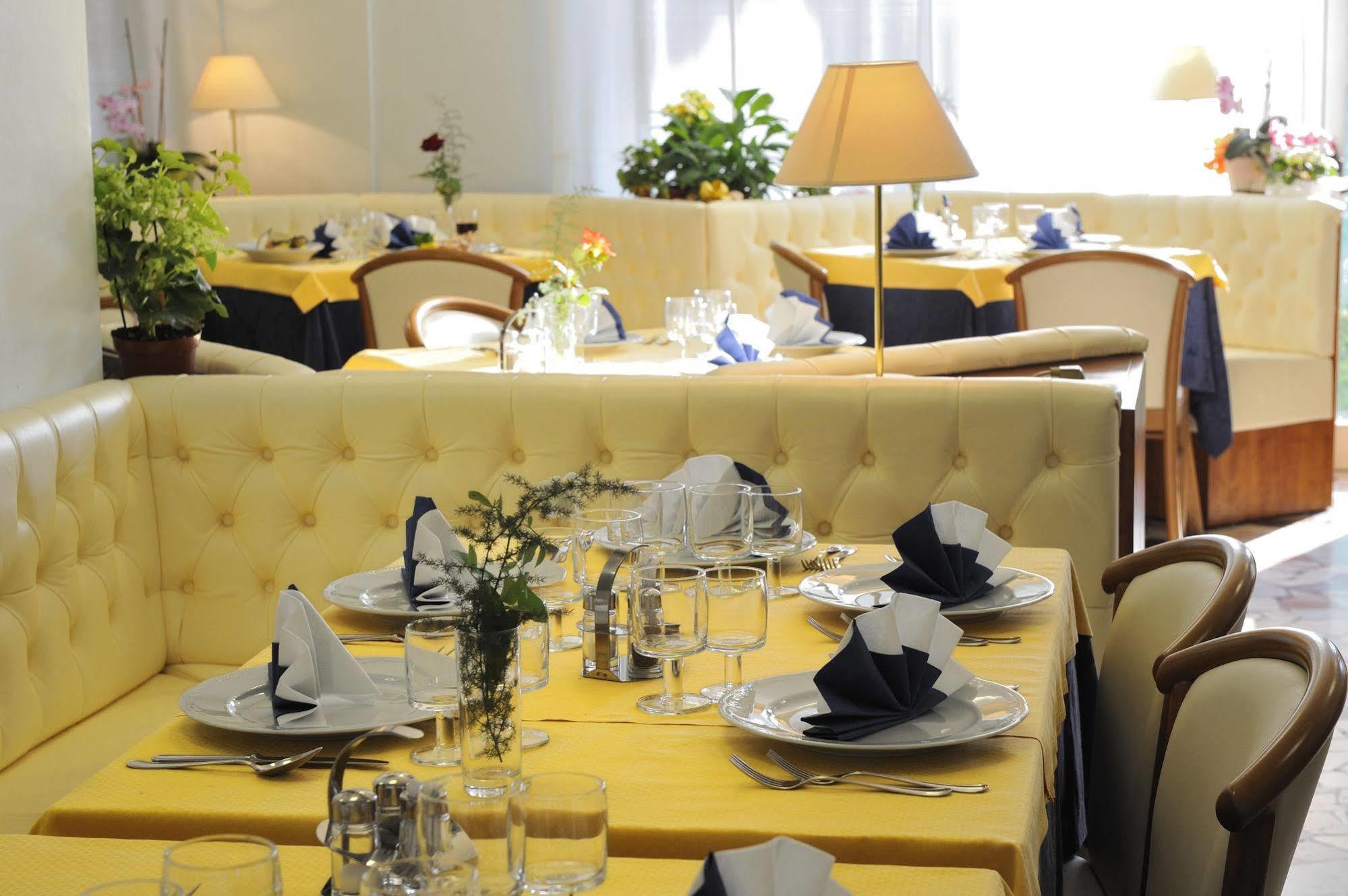 Hotel Mimosa Lignano Sabbiadoro Zewnętrze zdjęcie