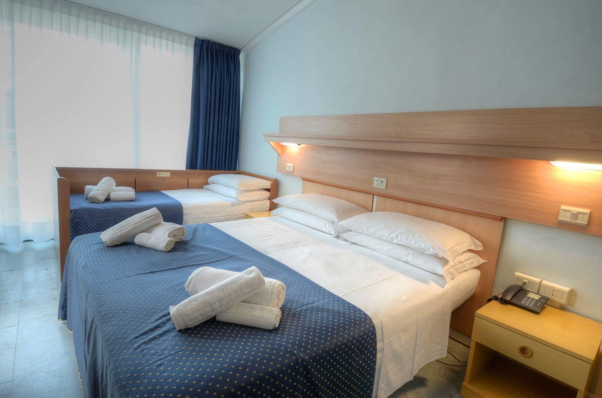 Hotel Mimosa Lignano Sabbiadoro Zewnętrze zdjęcie