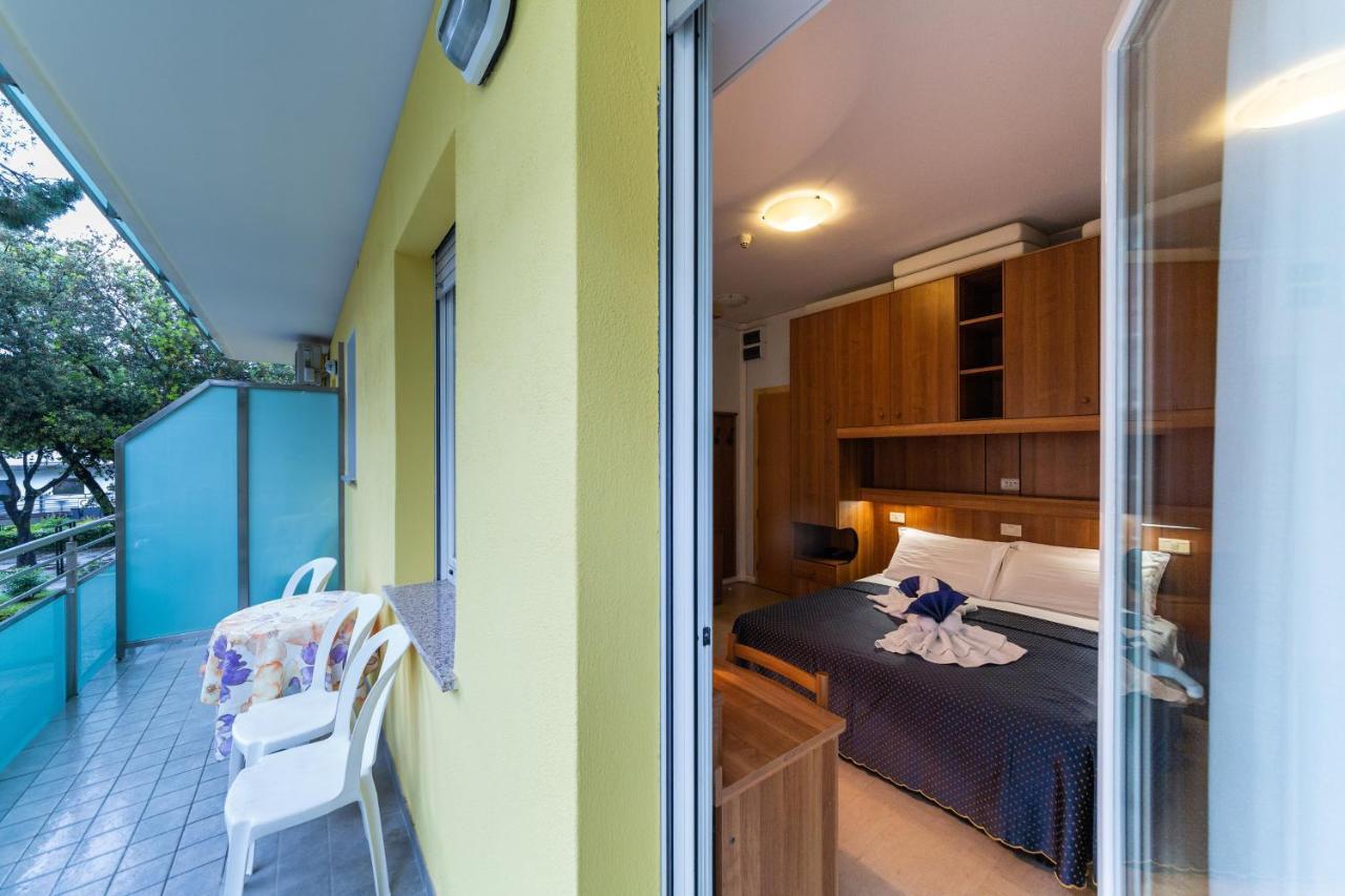 Hotel Mimosa Lignano Sabbiadoro Zewnętrze zdjęcie